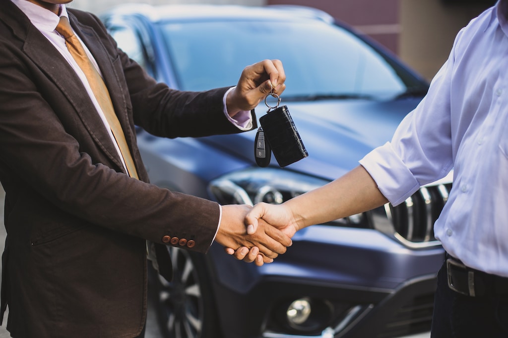 best time to sell a car